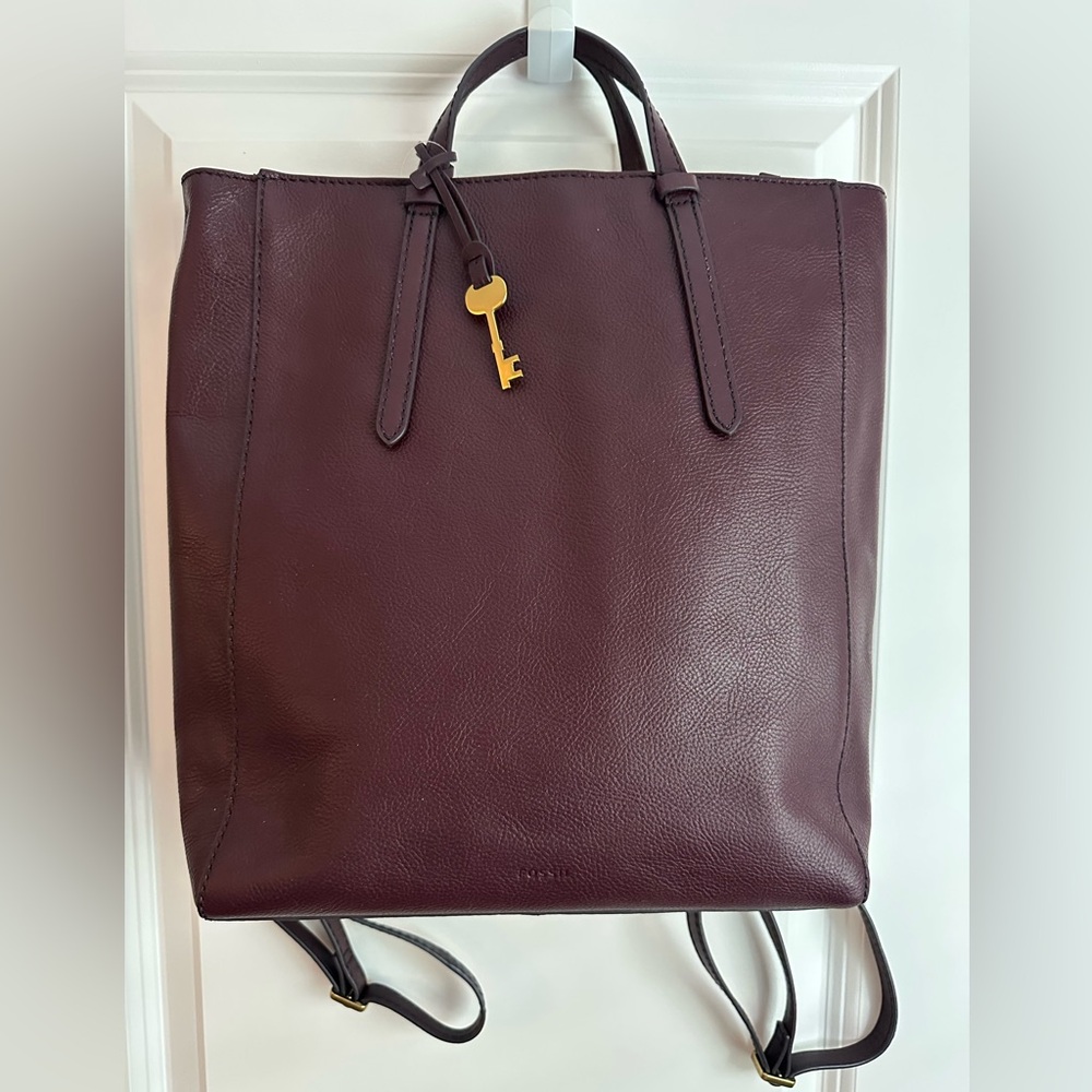 NWT Fossil Burgundy Leather Camilla Bag with Gold Key Charm